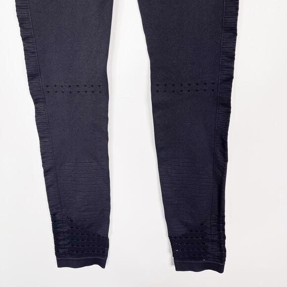 Gymshark Womens XSmall Black Energy Seamless Leggings Perforated Cut Out Workout - Picture 8 of 9